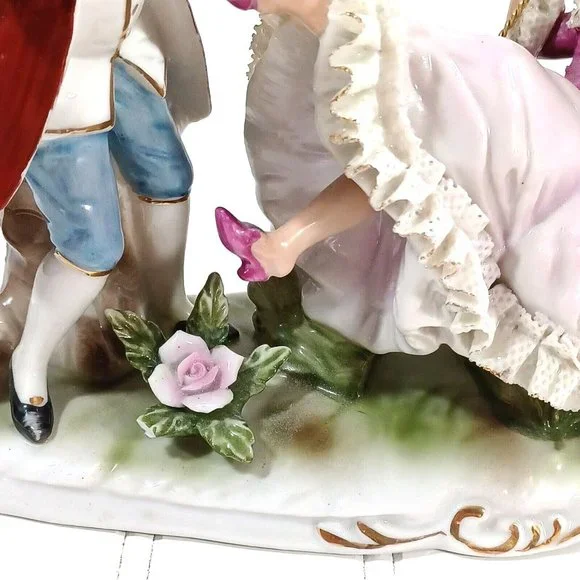 Romantic Dresden Lace Figurine Sculpture Man Woman Tree Swing Capodimonte - Picture 16 of 16